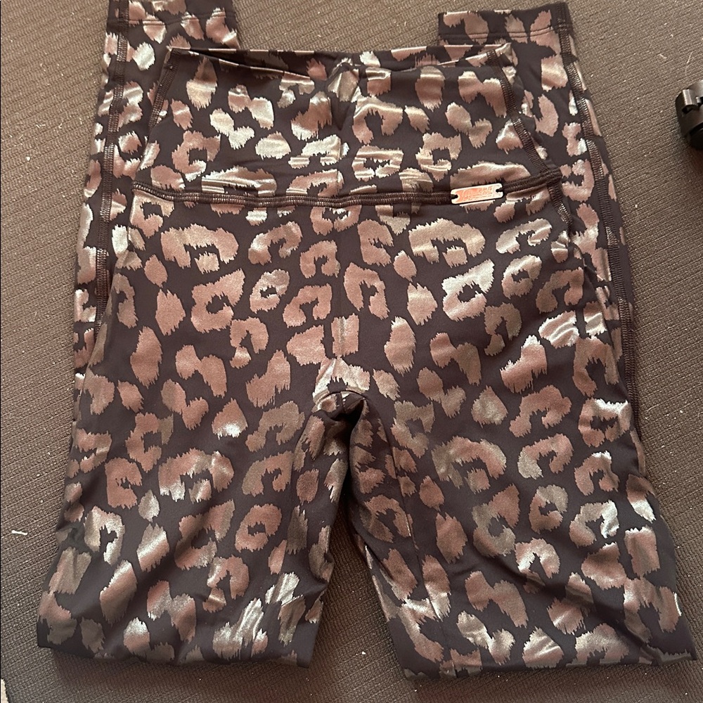Liquid Leopard Leggings